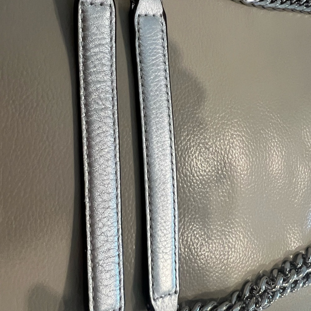 Michael Kors  silver leather crossbody handbag - Picture 4 of 9